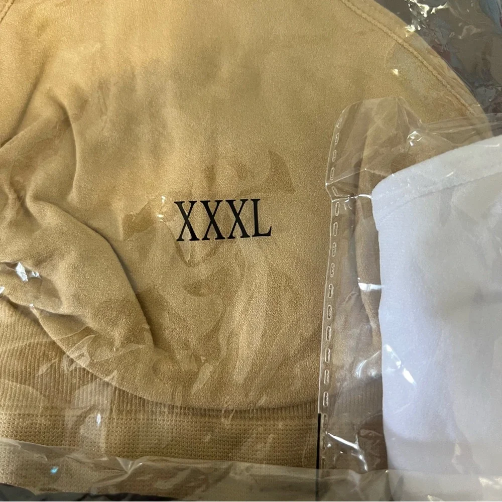 Bras 3XL:‎ Nude-White-Black (New in original packaging)